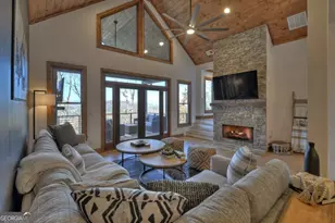 312 Covered Bridge Ln, Blue Ridge, GA 30513 - Photo 4