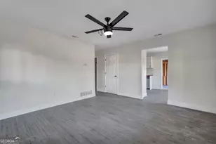 601 E 31st St, Savannah, GA 31401 - Photo 12