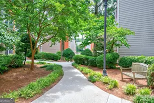 4106 Chastain Park Ct NE, Atlanta, GA 30342 - Photo 32
