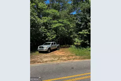 178 Barnesville Avenue, Barnesville, GA 30204 - Photo 2