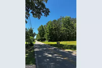 178 Barnesville Avenue, Barnesville, GA 30204 - Photo 6