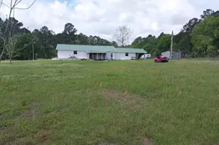 152 Seaweed Rd, Fitzgerald, GA 31750 - Photo 1