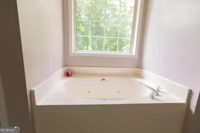 5113 Heritage Oaks Lane SW, Powder Springs, GA 30127 - Photo 10