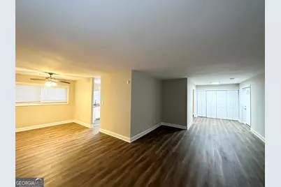 310 Flagstone Drive SW, Atlanta, GA 30331 - Photo 4