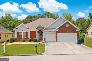 2827 Summit Pkwy SW, Atlanta, GA 30331 - Photo 2