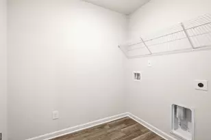 1315 Aura Ln, Lawrenceville, GA 30045 - Photo 16