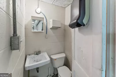 201 W Moring Street, Swainsboro, GA 30401 - Photo 12