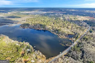 304 N Lake Drive, Perry, GA 31069 - Photo 8