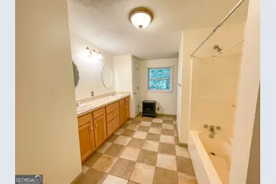 221 Dry Creek Road NW, Adairsville, GA 30103 - Photo 12