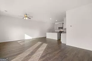 1410 Gray Branch Dr, Lawrenceville, GA 30045 - Photo 12