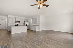 1410 Gray Branch Dr, Lawrenceville, GA 30045 - Photo 14