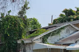 1018 W 45th St, Savannah, GA 31405 - Photo 4