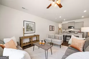 1402 Gray Branch Dr, Lawrenceville, GA 30045 - Photo 12