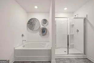 1402 Gray Branch Dr, Lawrenceville, GA 30045 - Photo 12