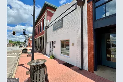 105 S Jefferson Avenue, Eatonton, GA 31024 - Photo 2