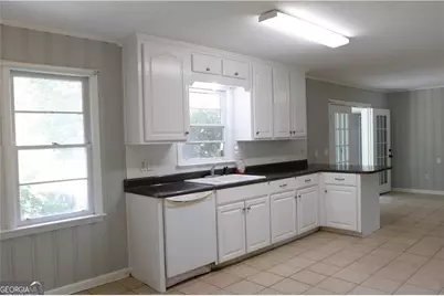 695 Lanes Bridge Road, Jesup, GA 31545 - Photo 4