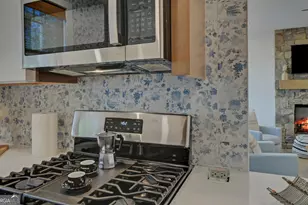 73 Woodlake Crt, Hartwell, GA 30643 - Photo 10