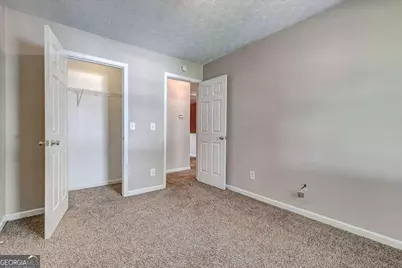 2289 Strathmoor Manor Drive, Lithonia, GA 30058 - Photo 6