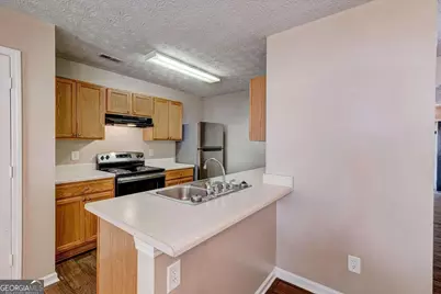 2289 Strathmoor Manor Drive, Lithonia, GA 30058 - Photo 8
