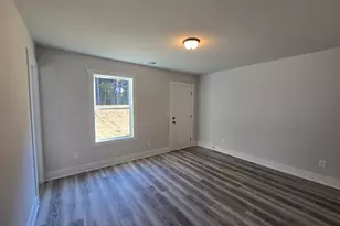 92 Armstrong Dr, Mansfield, GA 30055 - Photo 6