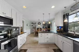 4656 Bryant Rd, Snellville, GA 30039 - Photo 12