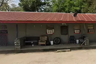 Apt E Oak St, Jesup, GA 31546 - Photo 6