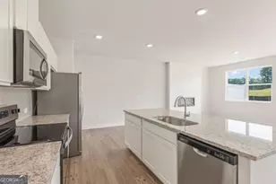 2849 Bullfrog Ln, Gainesville, GA 30507 - Photo 2