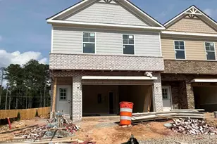 37 Creekside Cmns Dr, Hoschton, GA 30548 - Photo 1