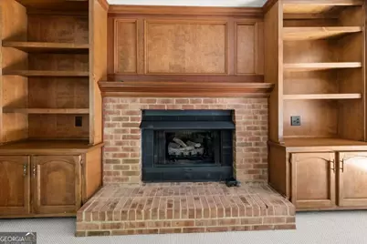 127 Roe Hampton Lane, Stone Mountain, GA 30087 - Photo 12