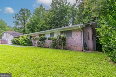 460 E Kildare Avenue NW, Atlanta, GA 30318 - Photo 2