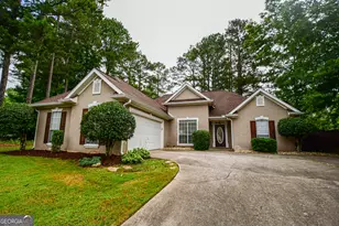 17 Kingsbrook Ln, Newnan, GA 30265 - Photo 1