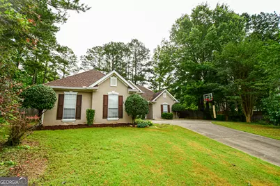 17 Kingsbrook Lane, Newnan, GA 30265 - Photo 2