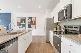 2833 Bullfrog Ln, Gainesville, GA 30507 - Photo 4