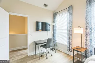 309 E 41st St, Savannah, GA 31401 - Photo 14