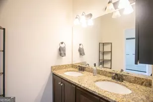 309 E 41st St, Savannah, GA 31401 - Photo 24