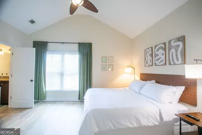 309 E 41st Street, Savannah, GA 31401 - Photo 22