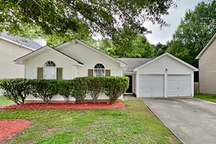 6630 Pole Creek Dr, Lithonia, GA 30058 - Photo 1