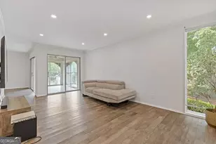 3236 Henderson Mill Rd, Chamblee, GA 30341 - Photo 6