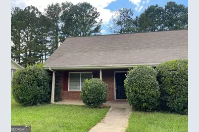 2613 Shore Wood Court NE, Conyers, GA 30013 - Photo 2