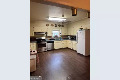 313 W Church Street, Fort Valley, GA 31030 - Photo 32