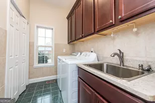 100 Deerwood Dr, Warner Robins, GA 31088 - Photo 34