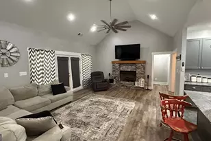 1440 McCard Lake Rd, Meansville, GA 30256 - Photo 20