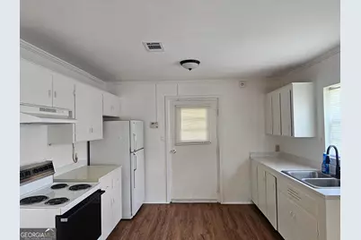 1055 Scruggs Circle, Bartow, GA 30413 - Photo 10