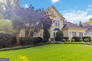 3243 Chipping Wood Ct, Alpharetta, GA 30004 - Photo 2