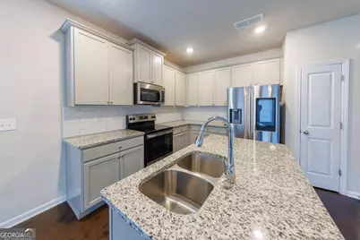 3375 Highbury Way, Lithonia, GA 30038 - Photo 6