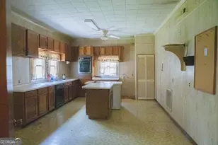 376 Covington St, Jackson, GA 30233 - Photo 38