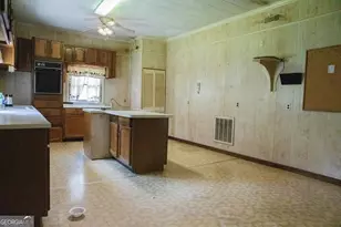 376 Covington St, Jackson, GA 30233 - Photo 32