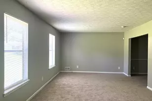 3589 Burlingham Dr, Lithonia, GA 30038 - Photo 6