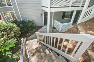 501 Vicksburg Pl, Sandy Springs, GA 30350 - Photo 6