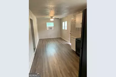 295 E Wright Street, Winder, GA 30680 - Photo 18